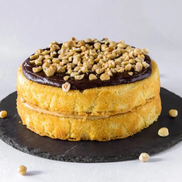 Hazelnut Caramel Sponge (8" 1kg)