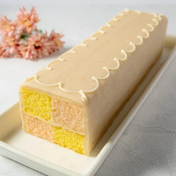 Battenburg Loaf (8 Slices)